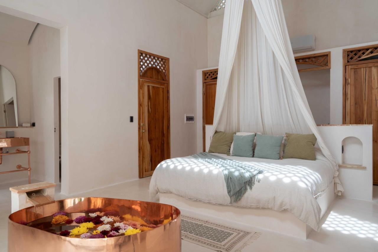 Anat Tantric Boutique Hotel トゥルム エクステリア 写真